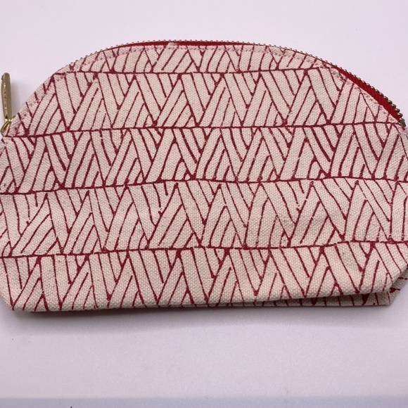 NEW FEED x Clarins Red Coin Zippered Purse - Picture 7 of 7